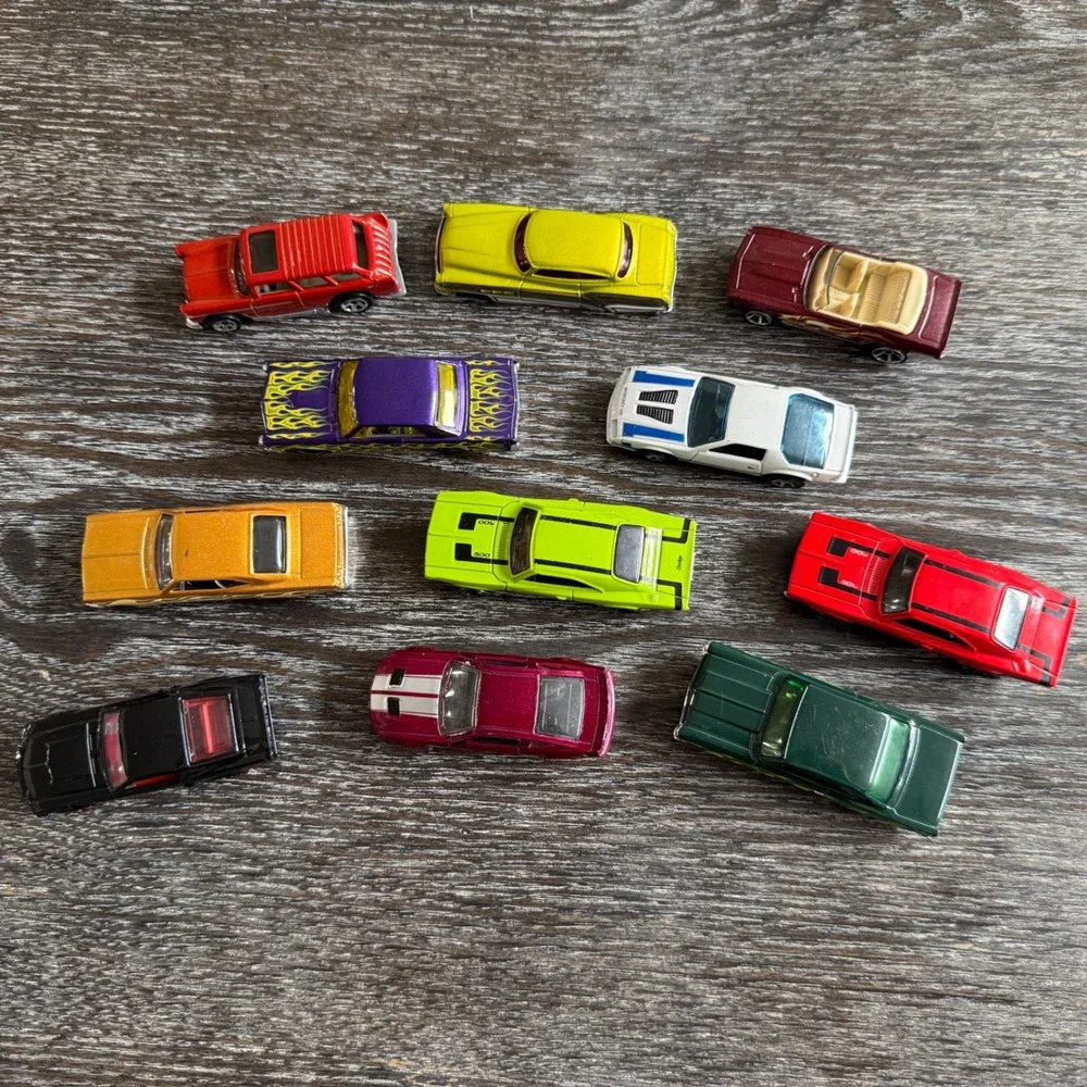 Hot Wheels Muscle Car Lot 11pc Camaro Charger Nova Mustang 1:64